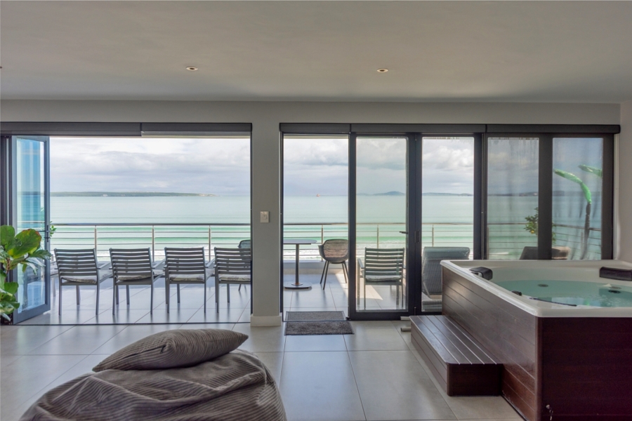 7 Bedroom Property for Sale in Calypso Beach Western Cape